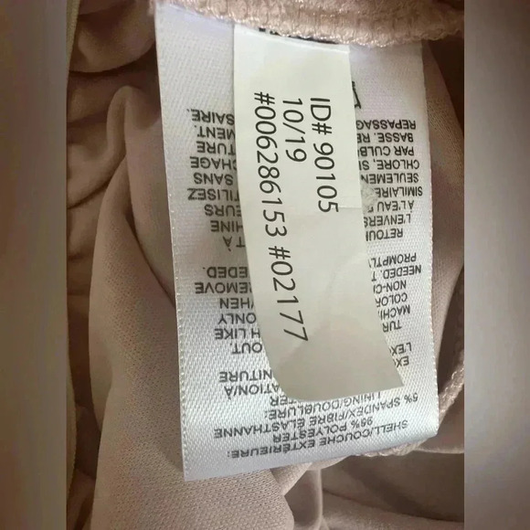 Express Women’s  lace V-Neck sleeveless ruffle hem Top Sz Small - Picture 6 of 9